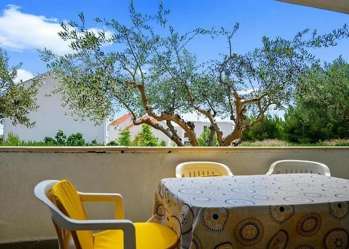 Апартаменты With Parking Space Bol, Brac - 20004 *