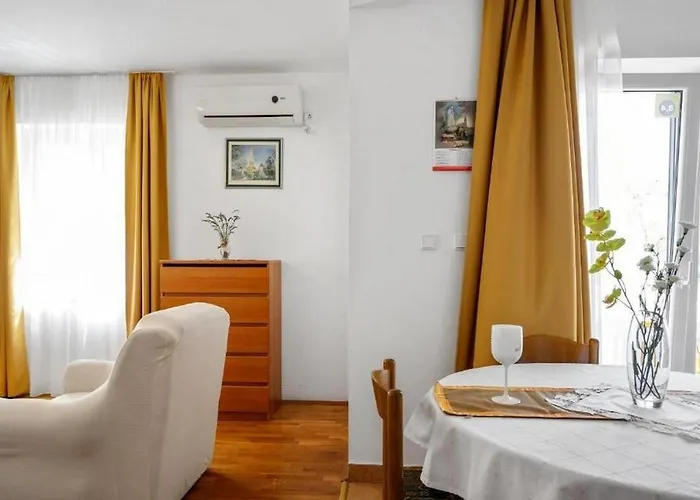 With Parking Space Bol, Brac - 20004