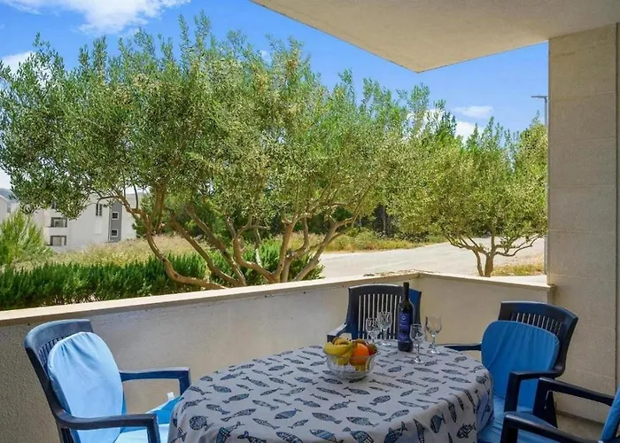 With Parking Space Bol, Brac - 20004 Апартаменты